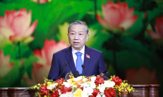 Tổng Bí thư: 'Khi mỗi người tốt lên, mỗi tổ chức mạnh lên, cả đất nước, dân tộc sẽ tiến lên'