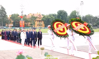 Lãnh đạo Đảng, Nhà nước vào Lăng viếng Chủ tịch Hồ Chí Minh