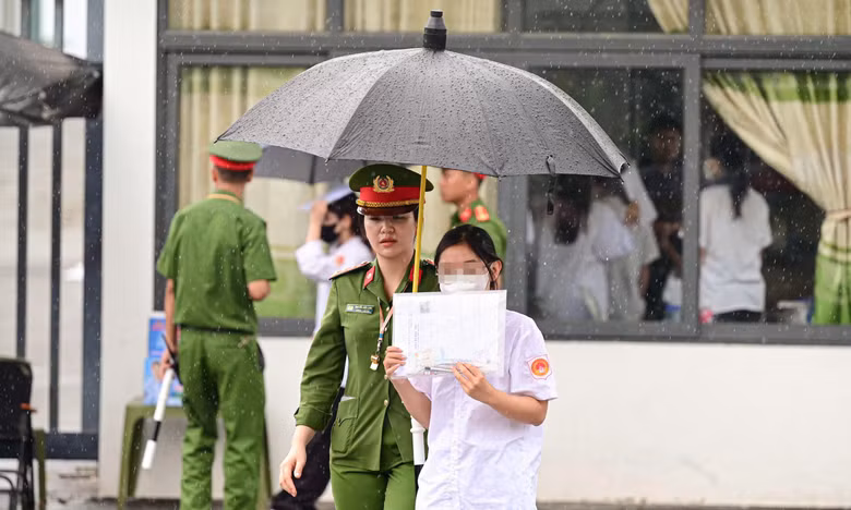 Thi lại tốt nghiệp ở Tuyên Quang: Đề Văn, Toán có khó như lần trước?