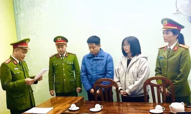Lật mặt nhóm 'kỹ thuật hậu trường' dựng website giả ngân hàng cho đường dây lừa đảo 