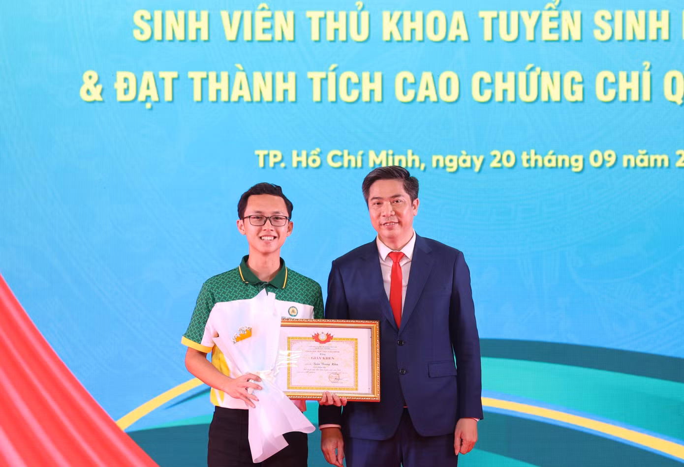 2t8a5713.jpg