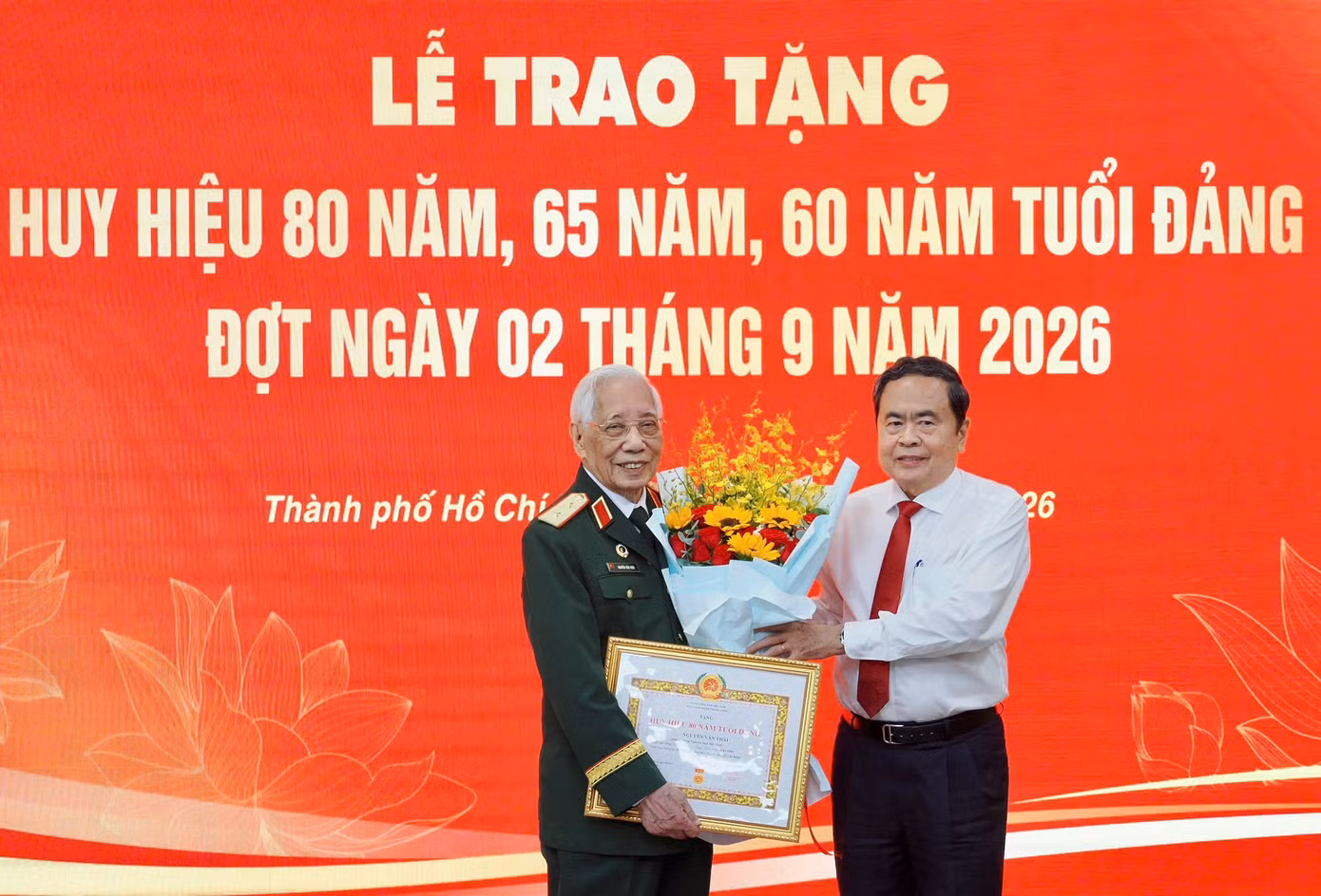 2aoboqusf1eqooeaclv0cinr3eykjthy4offtdlw14-3054-6402jpg.jpg
