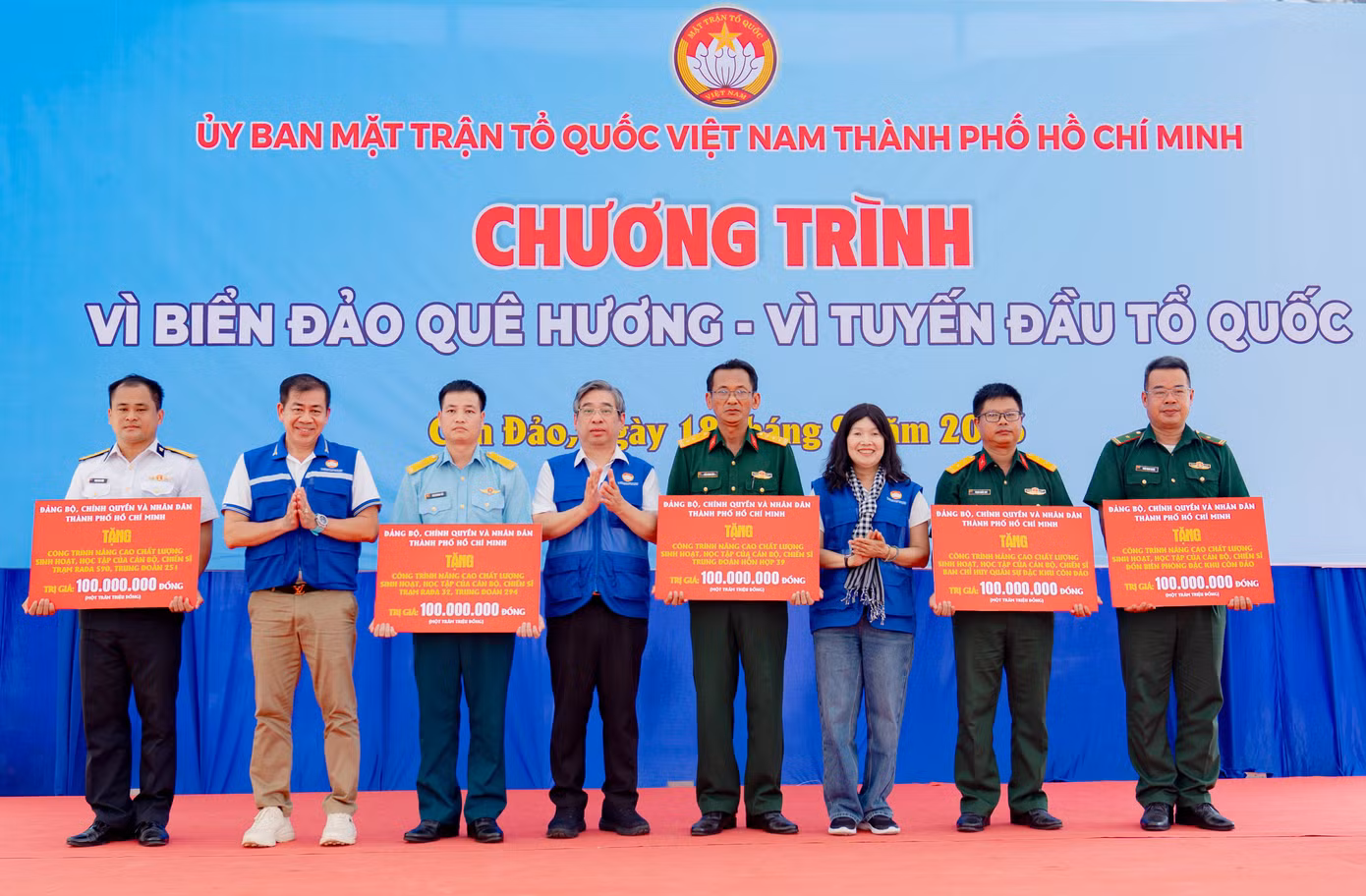 tmt08553.jpg