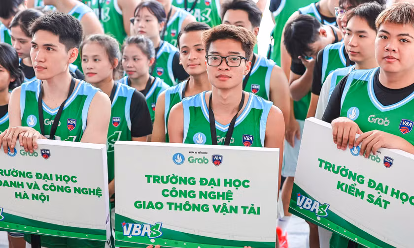 24 đội bóng rổ sinh viên cùng 'đốt nóng' sân đấu Hà Nội