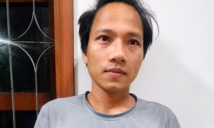 Ghen tuông, tài xế biến xe đầu kéo thành ‘nhà tù di động’ để hành hạ vợ 