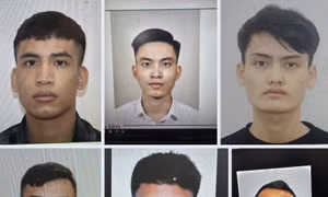 Triệt phá đường dây làm giấy tờ giả quy mô lớn