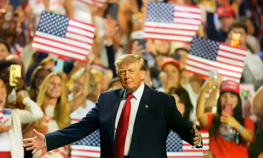 Tổng thống Trump gặp khó với lời hứa tặng 5.000 USD cho người Mỹ