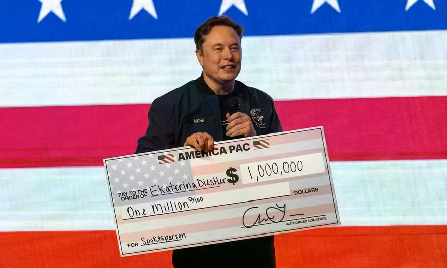 Tỷ phú Elon Musk tuyên bố tặng cổ phiếu SpaceX cho tất cả trẻ em Mỹ