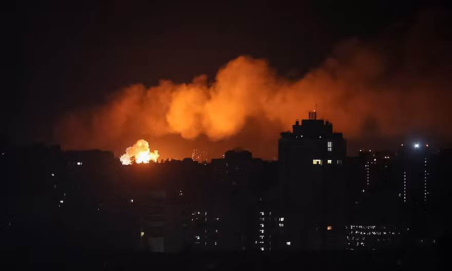 Nhiều tiếng nổ 'rung chuyển' Kiev, Nga phát tín hiệu gia tăng sức ép quân sự?