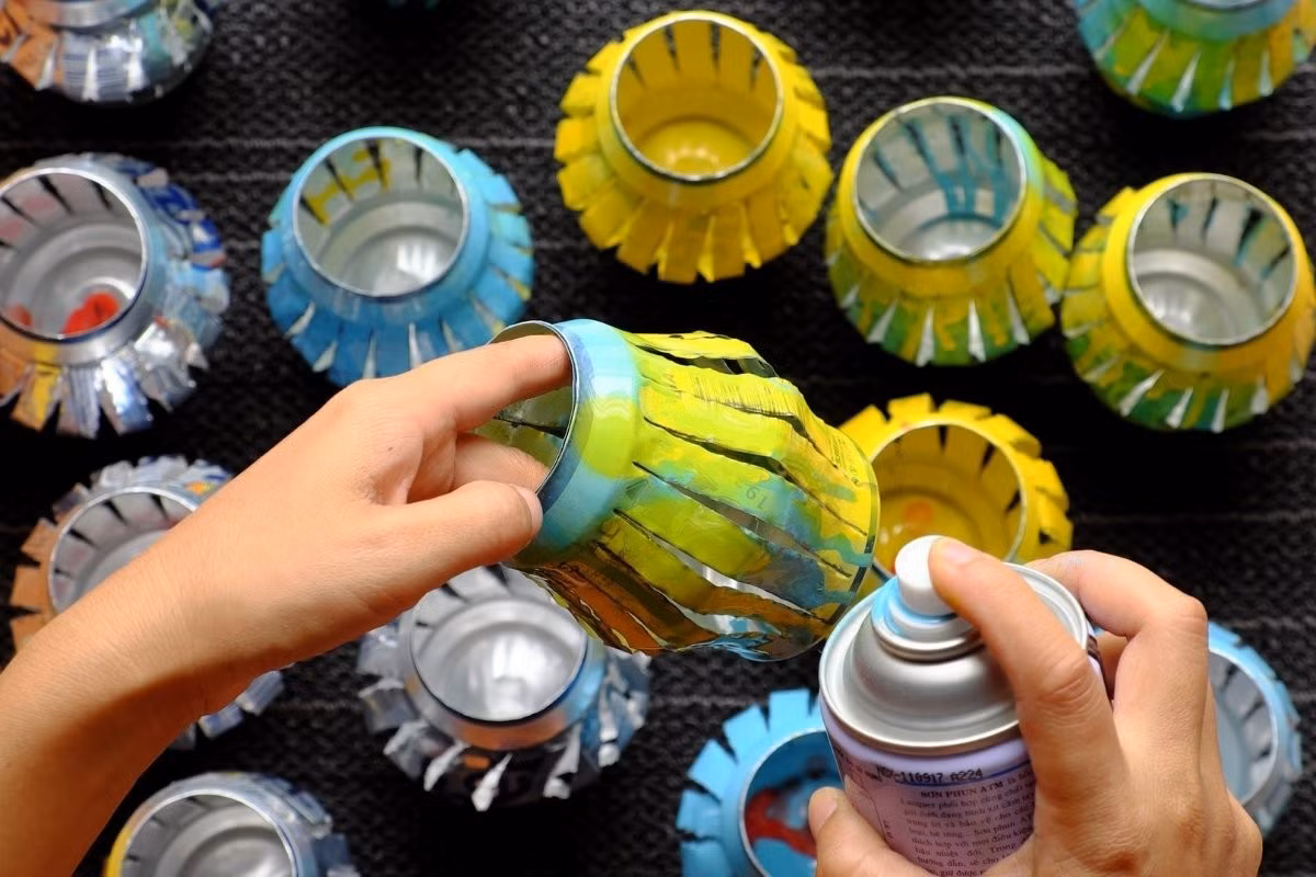 workshop-to-make-lanterns-in-hoi-an-la-siesta-hoi-an.jpg