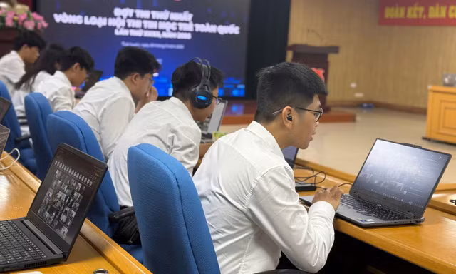 Sôi nổi vòng loại trực tuyến thi Tin học trẻ toàn quốc