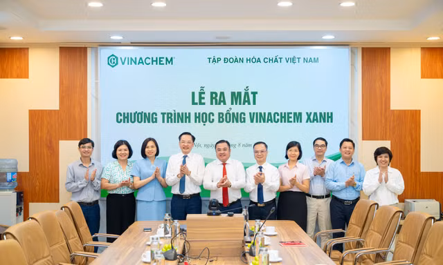 Sinh viên có cơ hội nhận học bổng 50 triệu đồng/năm từ chương trình Vinachem xanh