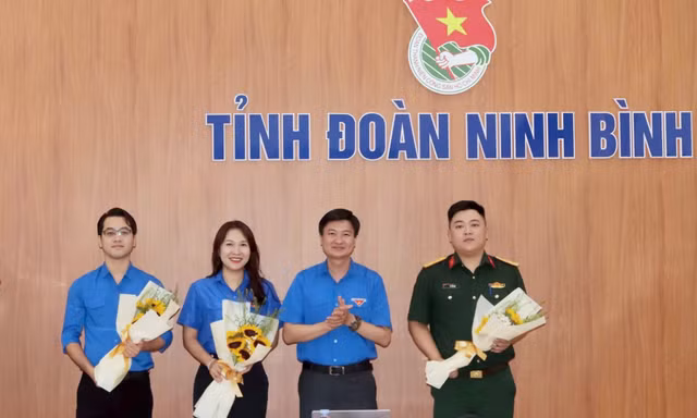 Tỉnh Đoàn Ninh Bình kiện toàn nhân sự và công bố quyết định công tác cán bộ