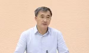 Thứ trưởng Bộ Y tế Trần Văn Thuấn bị tạm đình chỉ công tác