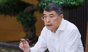 Thủ tướng yêu cầu 'cắt' khâu trung gian, giảm giá thuốc, thiết bị y tế