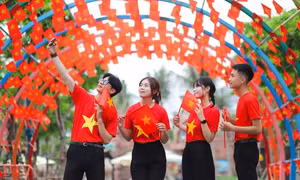 Kéo dài nghỉ dịp 2/9: 'Người lao động không chỉ cần việc làm và thu nhập'
