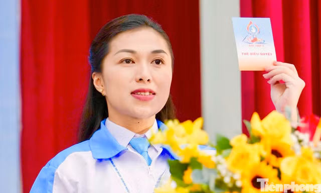 Chị Trần Diệp Mỹ Dung làm Chủ tịch Hội Sinh viên Việt Nam tỉnh Lâm Đồng
