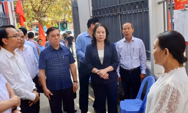 Phó Chủ tịch nước Võ Thị Ánh Xuân kiểm tra công tác chuẩn bị bầu cử tại Lâm Đồng