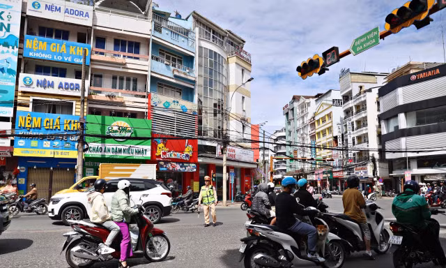 Giảm tải xe tải nặng, xe khách lớn vào trung tâm Đà Lạt