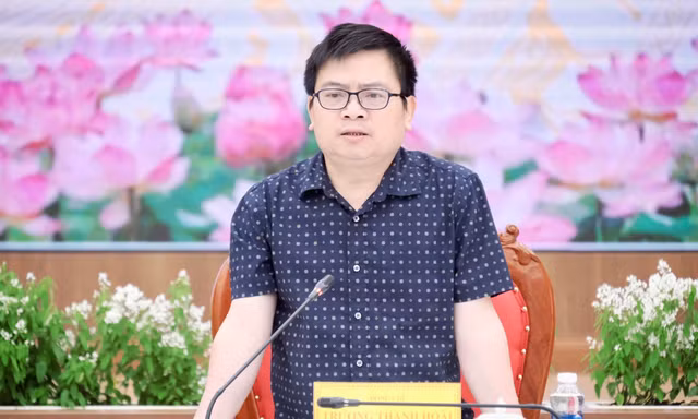 Thứ trưởng Bộ Công Thương Trương Thanh Hoài phát biểu tại buổi làm việc.