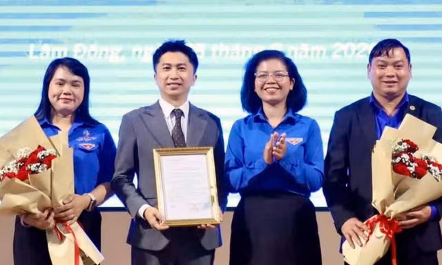 Ra mắt ‘bệ phóng’ cho thanh niên khởi nghiệp