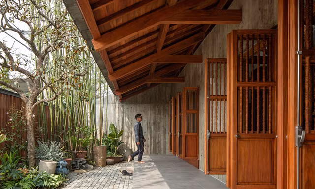 Thiết kế ngôi nhà 300m² kết hợp kiến trúc truyền thống và hiện đại