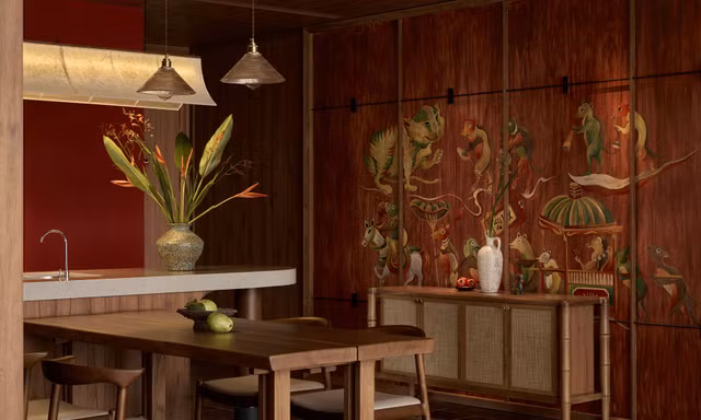 Căn hộ 130m² ‘đưa’ tranh Đông Hồ vào không gian sống