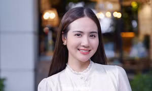 Huyền Lizzie: 'Tôi độc thân'