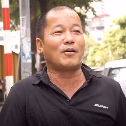Tranh luận hoa sữa