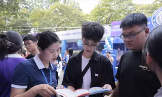 Đằng sau sự tăng trưởng ‘nóng’ đào tạo ngành y 