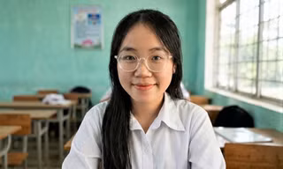 Nữ thủ khoa TP Đà Nẵng Trần Hà Yên hào hứng với hành trình mới 