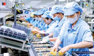 Chính phủ đặt trọng tâm vào phát triển công nghiệp hiện đại, đổi mới sáng tạo, chuyển đổi số để hiện thực hóa mục tiêu tăng trưởng Ảnh: Quốc Tuấn