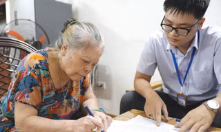 Khi người dân, doanh nghiệp ở vị trí trung tâm 