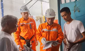 Nắng nóng gay gắt, tiêu thụ điện tại TPHCM tiếp tục lập kỷ lục