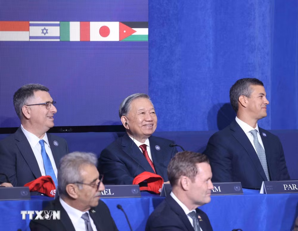 Tổng Bí thư Tô Lâm và các đại biểu dự Phiên khai mạc Hội đồng Hoà bình về Gaza. Ảnh: Thống Nhất/TTXVN.