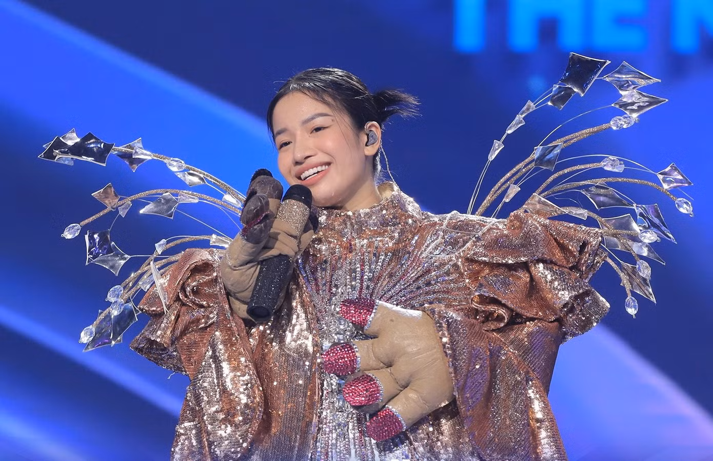lam-bao-ngoc-roi-ca-si-mat-na-tiet-lo-ly-do-vang-bong-4-nam-qua.jpg