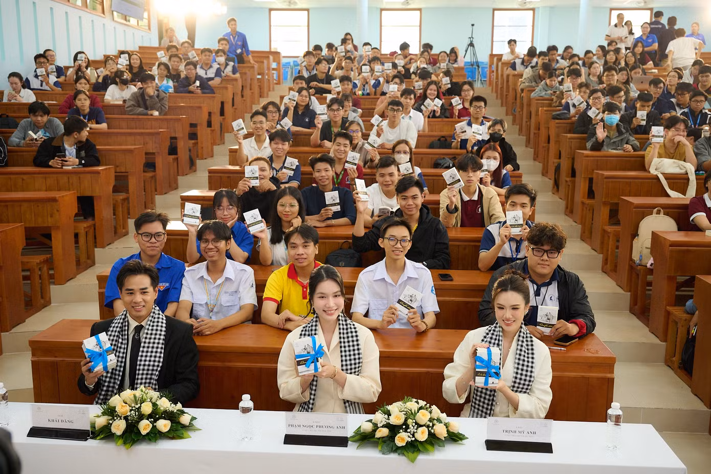 qv0-8170.jpg