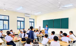 754 cán bộ quản lý giáo dục ở Đắk Lắk trở lại làm giáo viên
