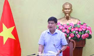 Họp khẩn chống hạn: Phó Chủ tịch Đắk Lắk 'truy' sở, phê bình lãnh đạo xã 