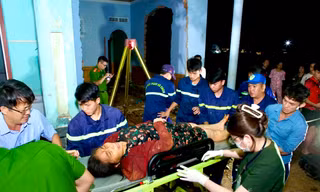 Người phụ nữ rơi xuống giếng sâu 30 m