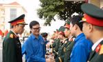 Bí thư thứ nhất Trung ương Đoàn thăm, chúc Tết lực lượng trực chiến