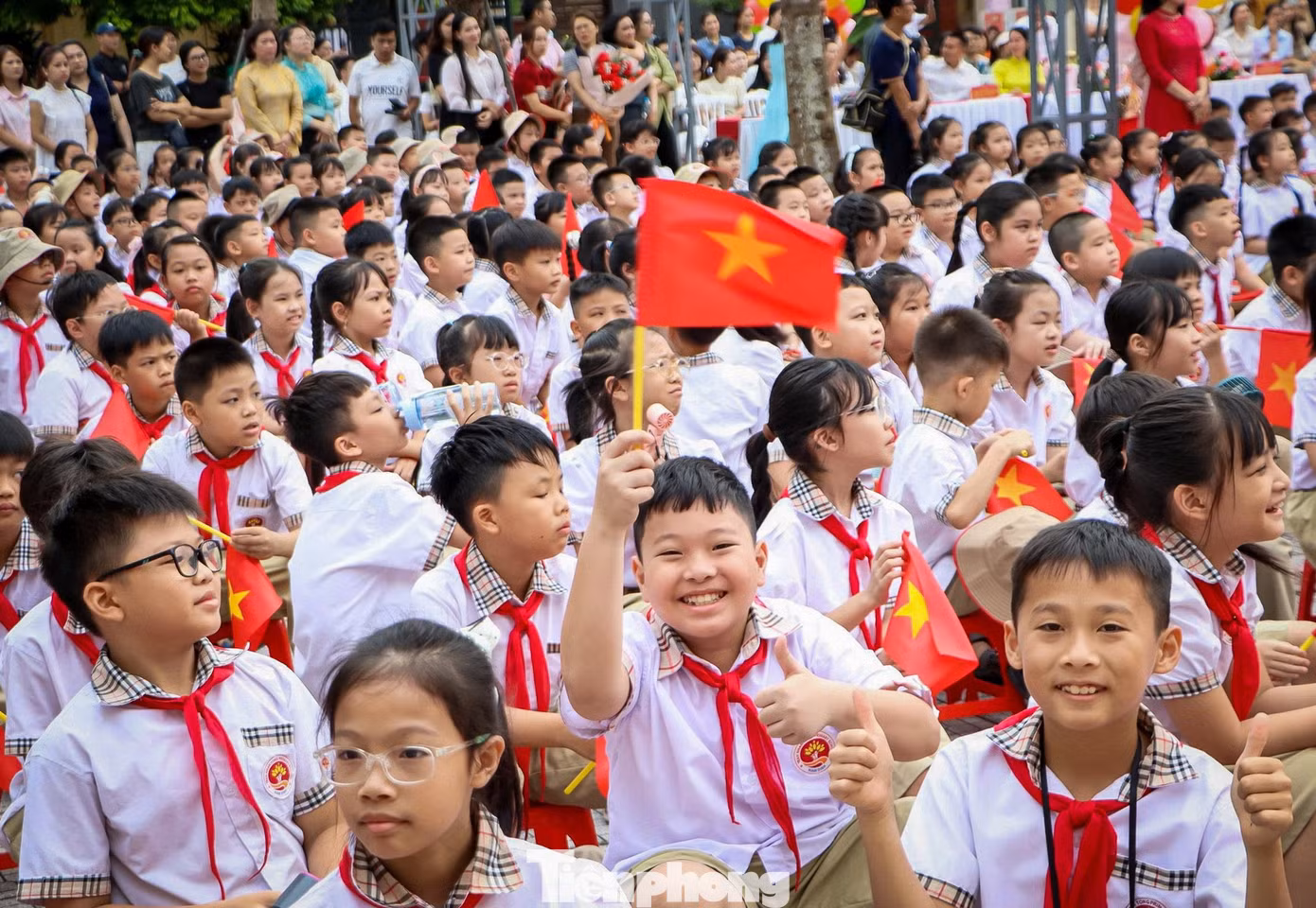 Thủ tướng Lê Minh Hưng: Muốn đất nước mạnh, cần có con người giỏi ảnh 40