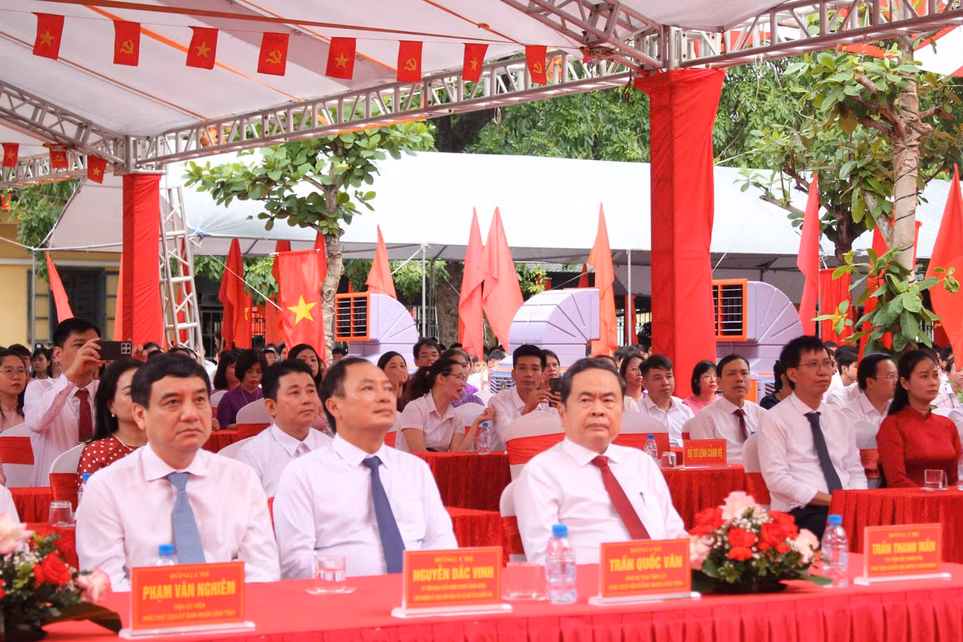 Các đại biểu tại Lễ khai giảng năm học 2026-2027. Ảnh: N.L.