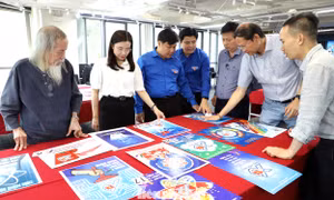 Lựa chọn tranh cổ động tuyên truyền Đại hội Đoàn toàn quốc lần thứ XIII