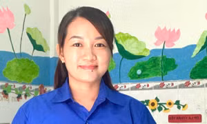 Cô giáo 9x tình nguyện 'đi rừng' gieo chữ