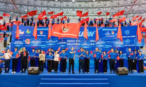 Thanh niên Hà Nội xử lý điểm nghẽn đô thị, hướng về xã biên giới trong chiến dịch Hè