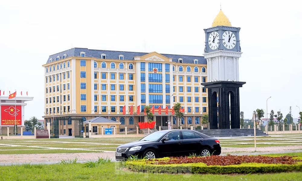 ubnd-tinh-bac-ninh-thao-luan-de-an-sap-nhap-tinh-va-don-vi-hanh-chinh-cap-xa-postid416745.jpg