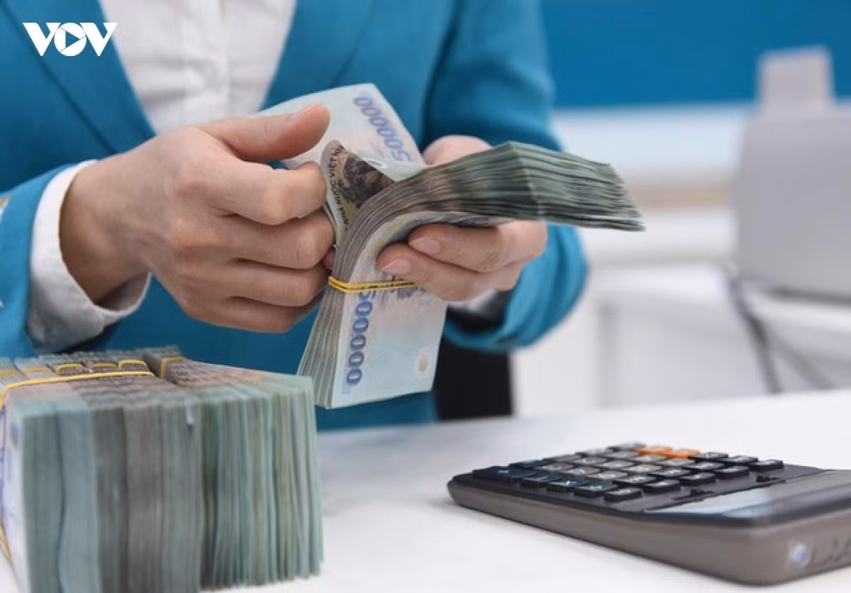 Lãi suất nhiều ngân hàng đã hạ.