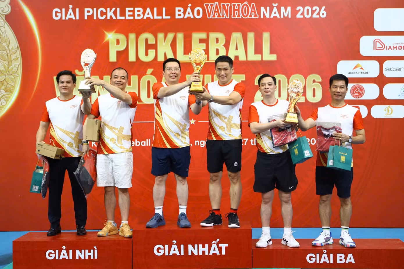 1-8841.jpg