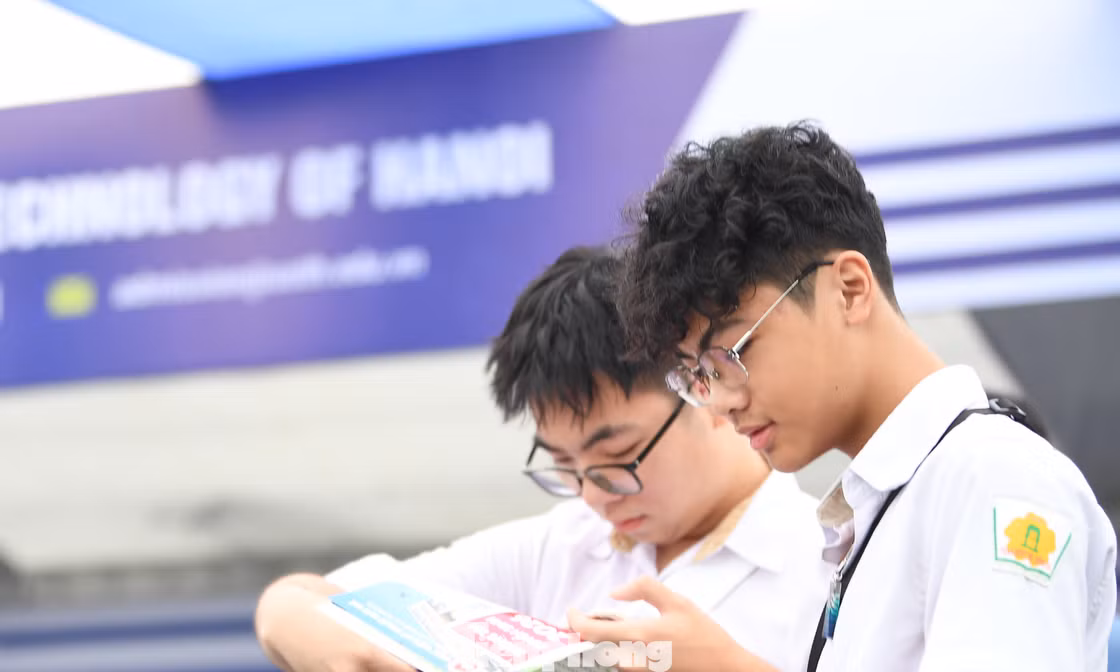 Bỏ cộng điểm IELTS: Cần lộ trình để không làm giảm động lực học tập
